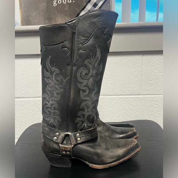 FRYE Women Lily Harness Tall Boot Black Stitched Distressed Leather Size 6.5